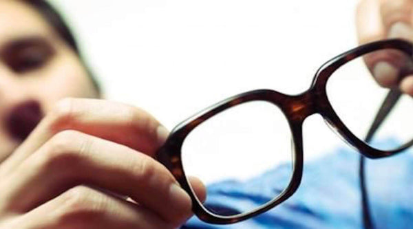5 signes qui prouvent que vous devez changer de lunettes